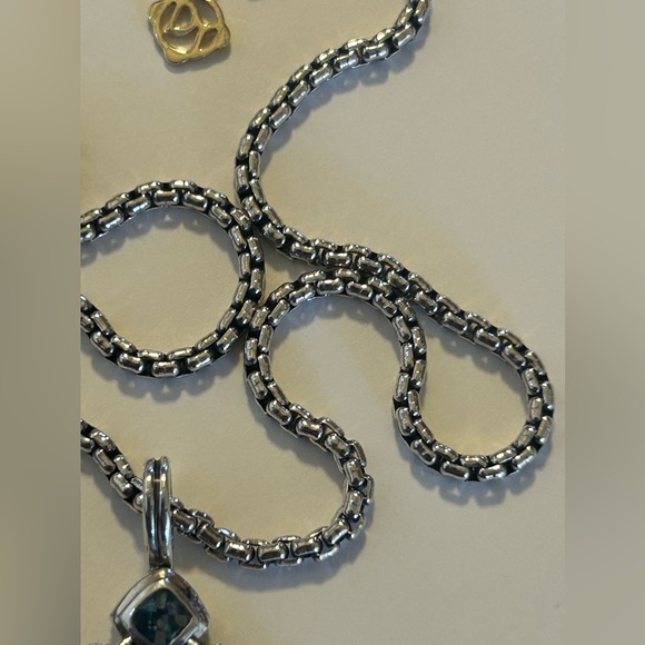 David Yurman Sterling Blue Topaz Diamond Accent Maltese Cross Pendant Box Chain - Picture 5 of 10